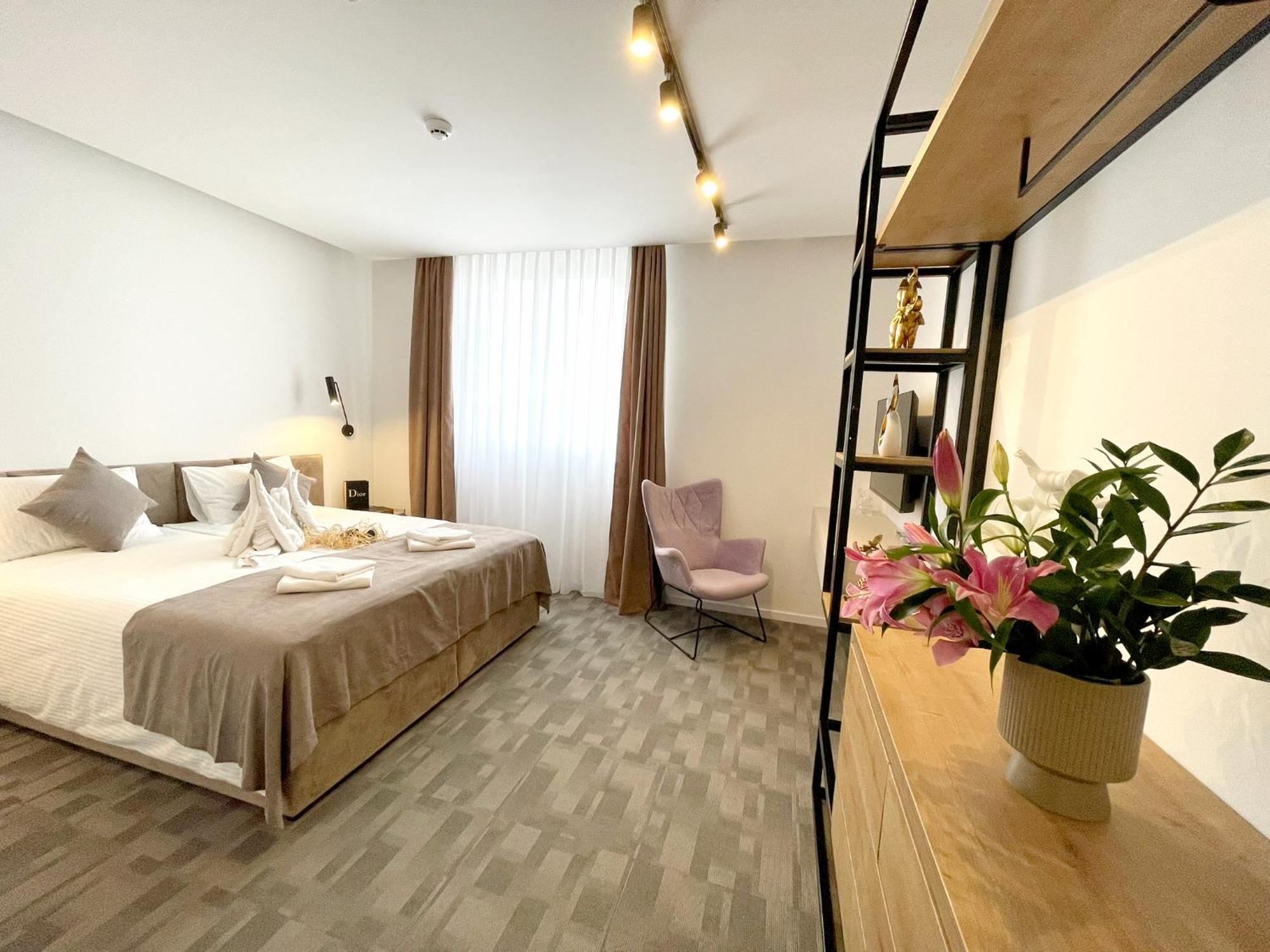Hotel Npl Code Naselje Starosjedilaca Kültér fotó